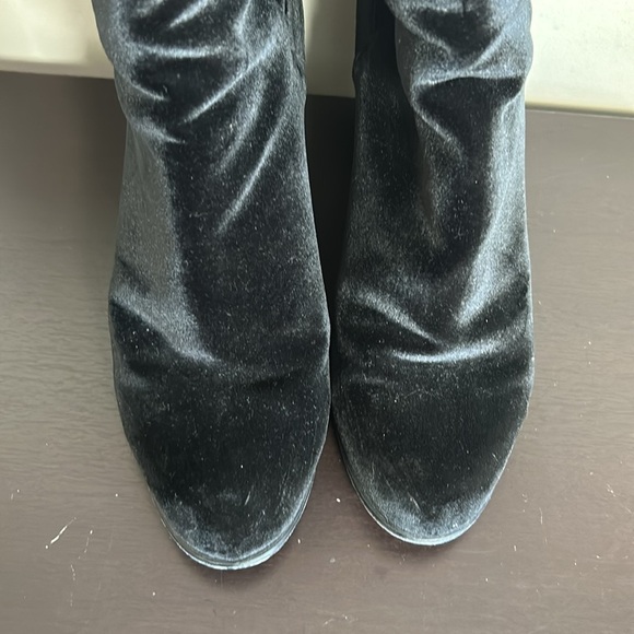 Stuart Weitzman Lowjack Velvet Block
Heel Boot Black Over the Knee Sz 8.5 - Picture 5 of 14